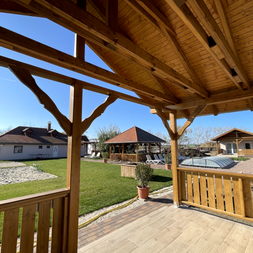 20251105_100557224_iOS